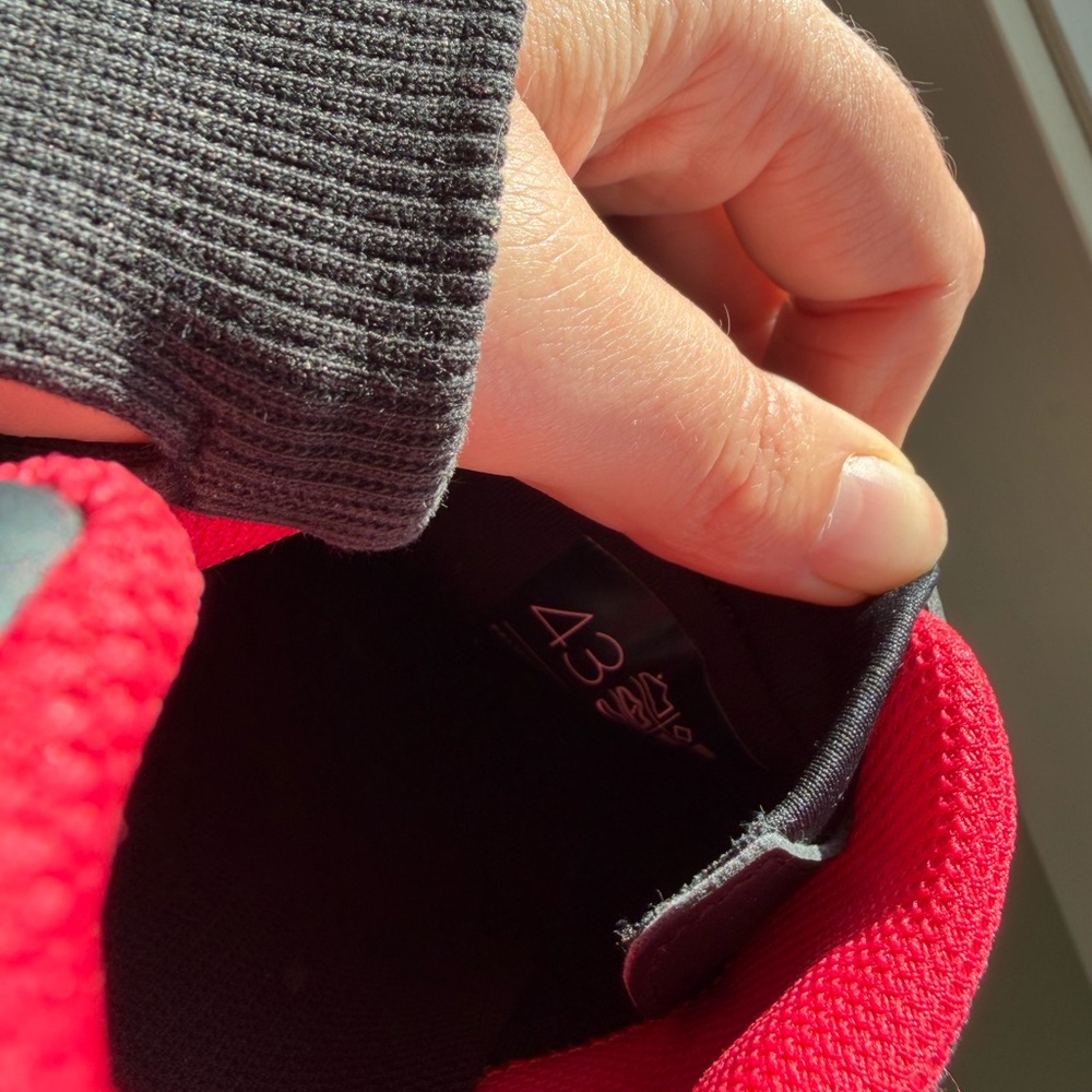 Peloton Red and Black Spin shoes